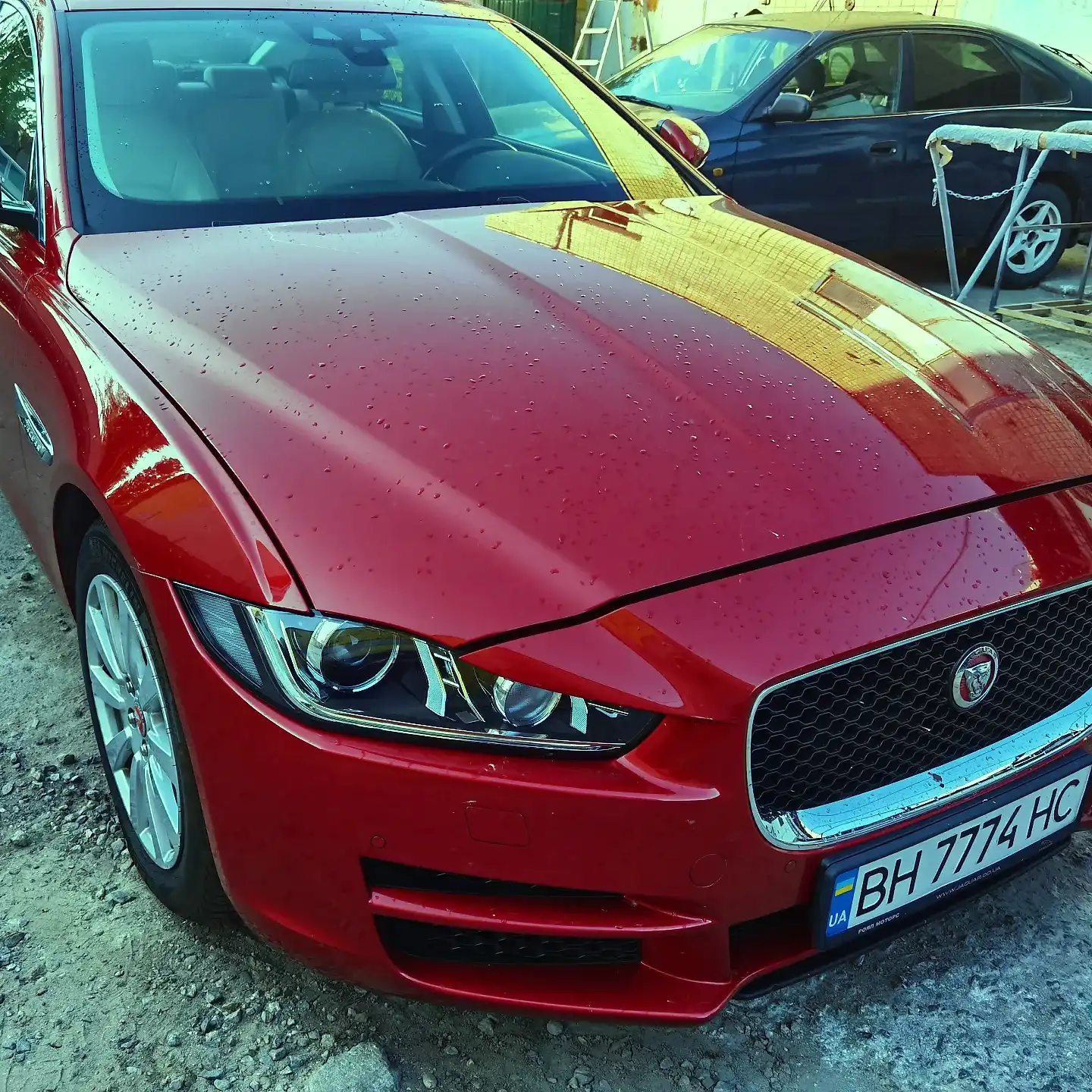 Jaguar XE у нашому сервісі